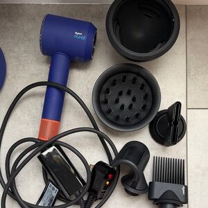 Dyson Supersonic Nural Hair Dryer Set with case